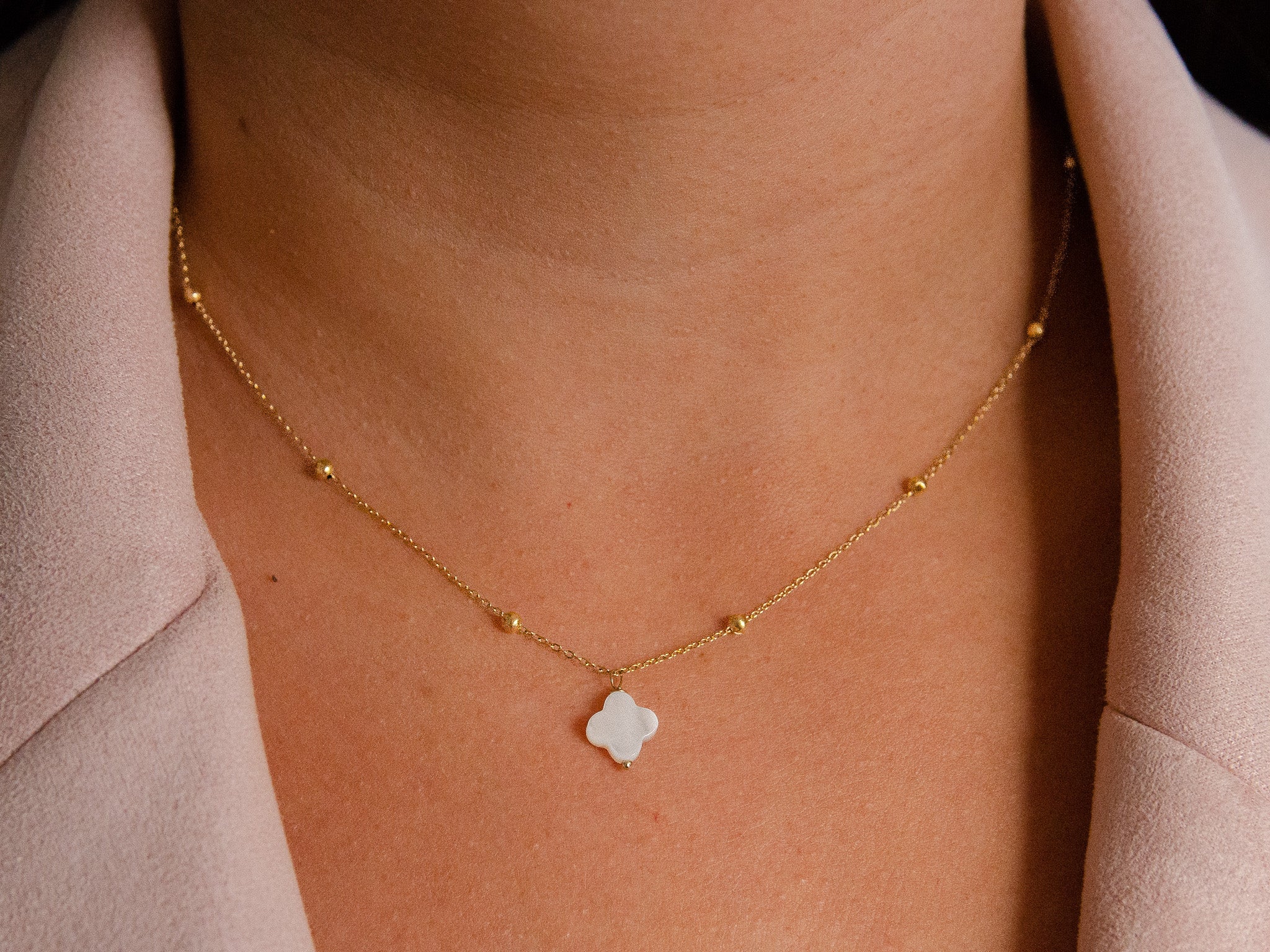 Collier Maya